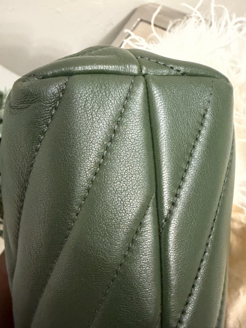 TORY BURCH SMALL KIRA CHEVRON SHOULDER BAG - Picture 9 of 9